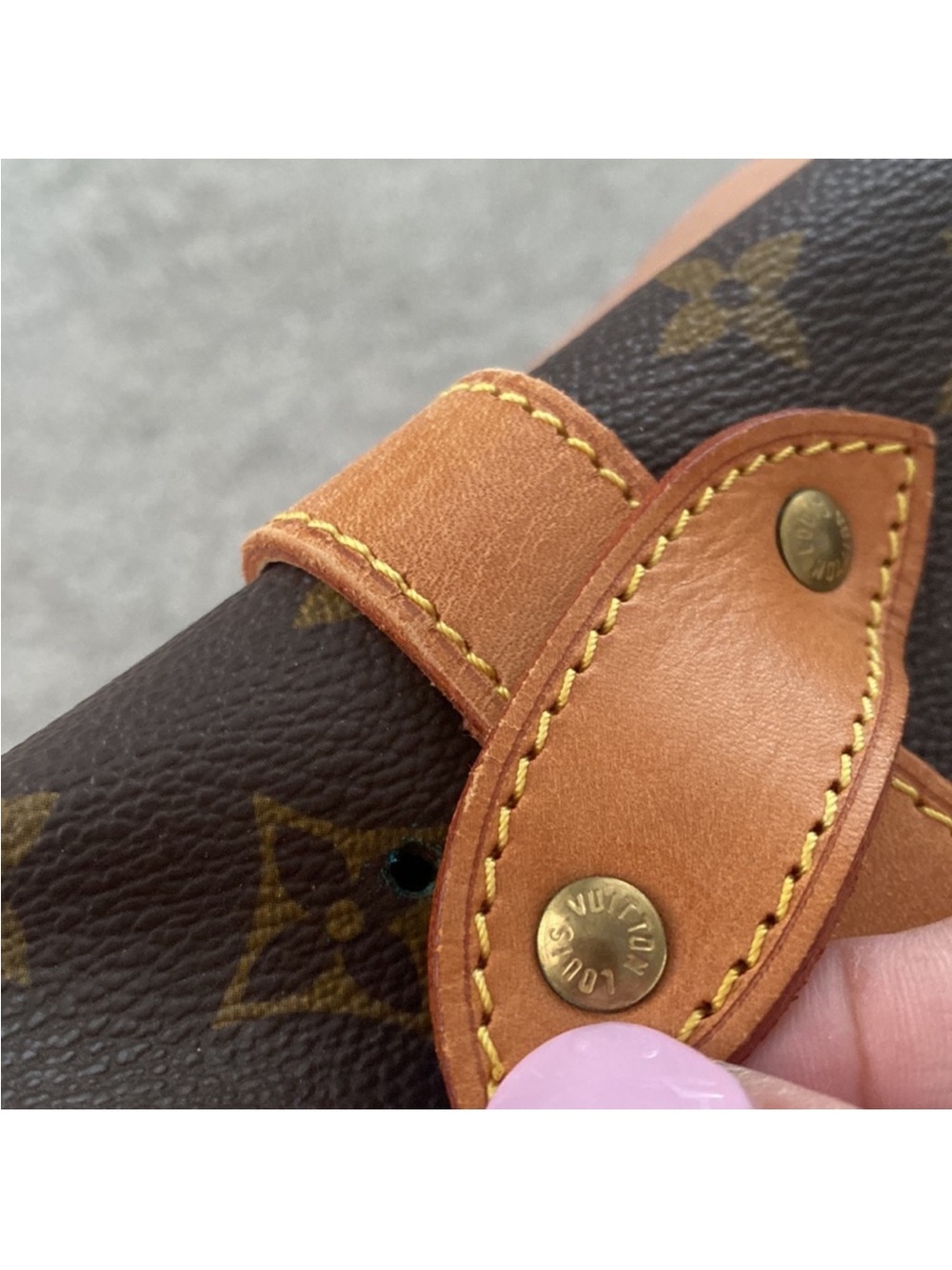 Authentic Louis Vuitton Samur 43 Monogram Bag - Picture 14 of 16